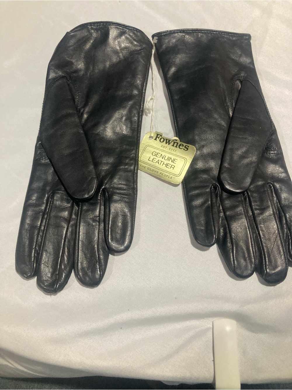 Fownes leather gloves NWT